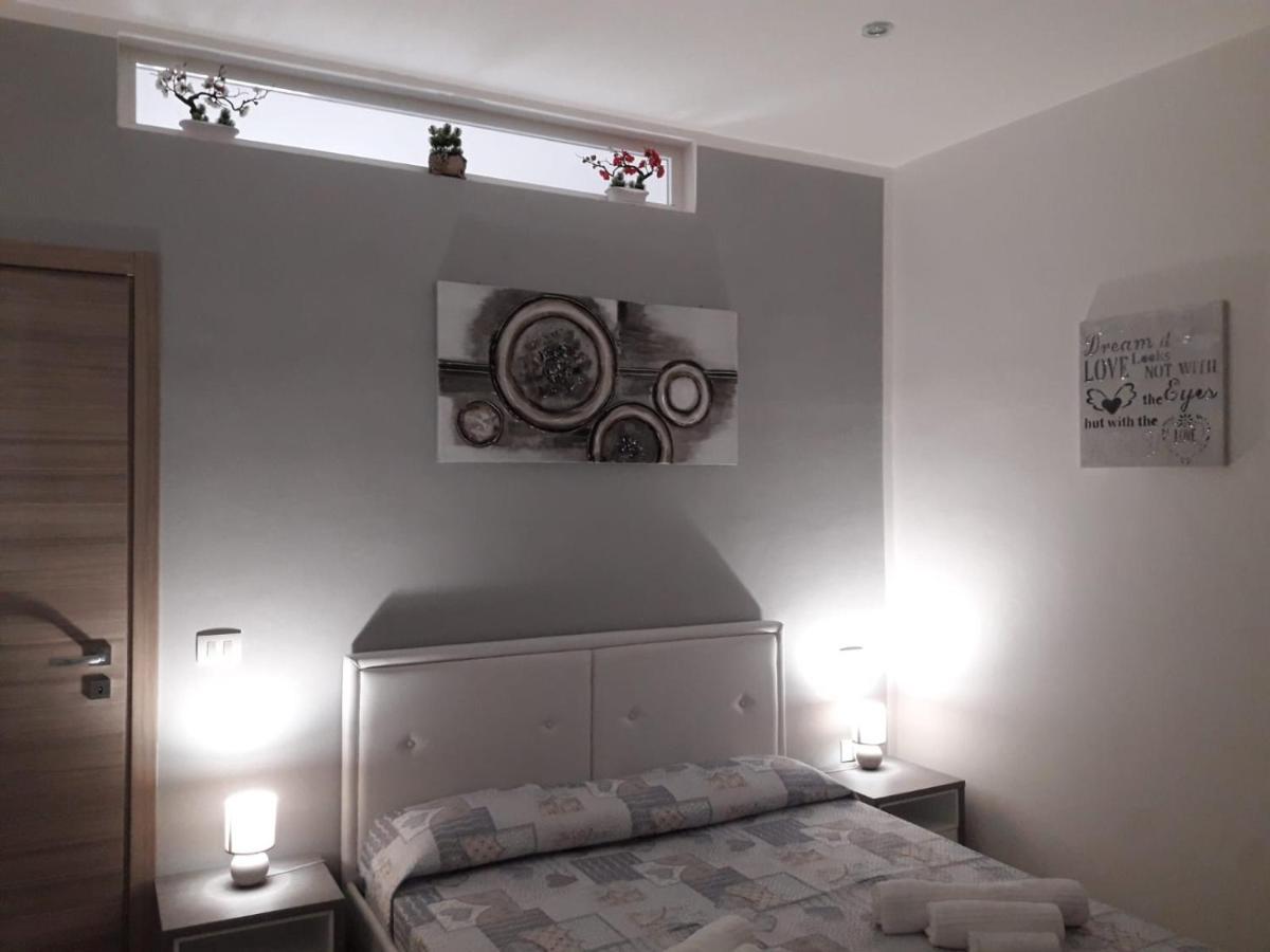 La Piazzetta Della Patrona Apartment Сиракуза Екстериор снимка