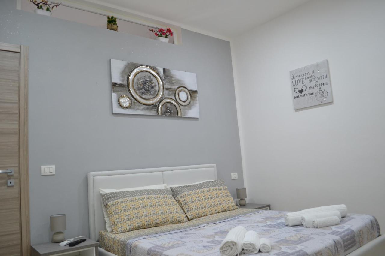 La Piazzetta Della Patrona Apartment Сиракуза Екстериор снимка